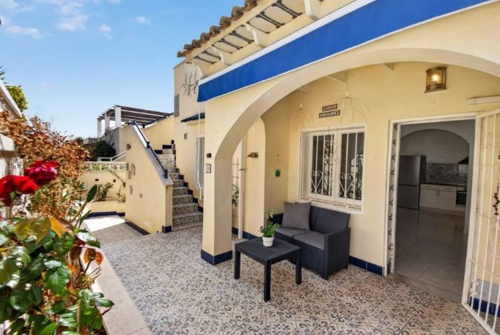 Image No.2-4 Bed Villa for sale