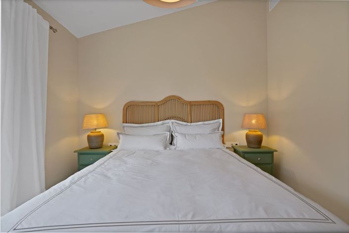 Image No.3-2 Bed Townhouse for sale