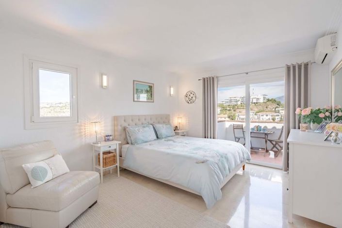 Image No.19-3 Bed Semi-Detached for sale