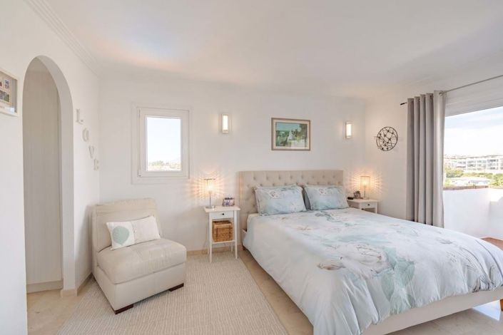 Image No.20-3 Bed Semi-Detached for sale