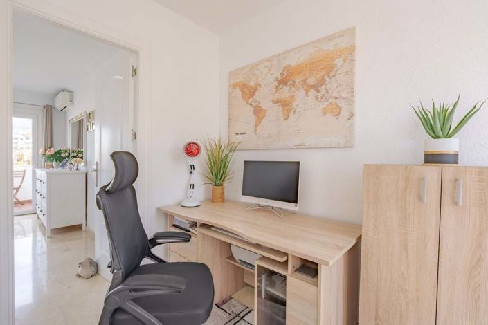 Image No.23-3 Bed Semi-Detached for sale