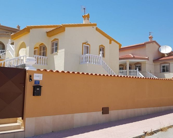 Image No.3-3 Bed Villa for sale