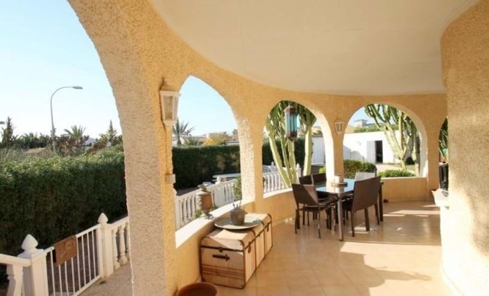 Image No.5-Villa de 5 chambres à vendre à Orihuela Costa
