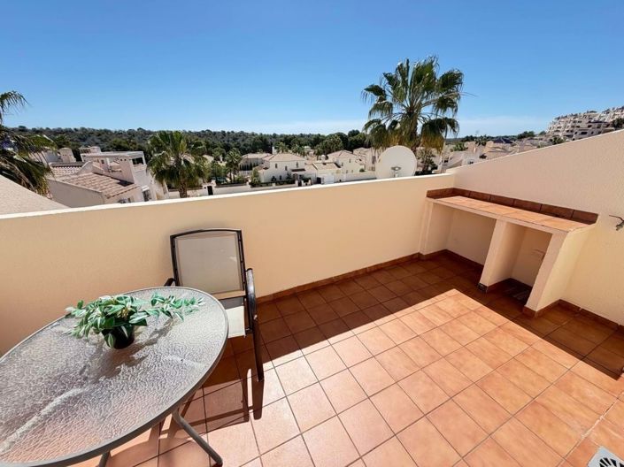 Image No.27-2 Bed Townhouse for sale