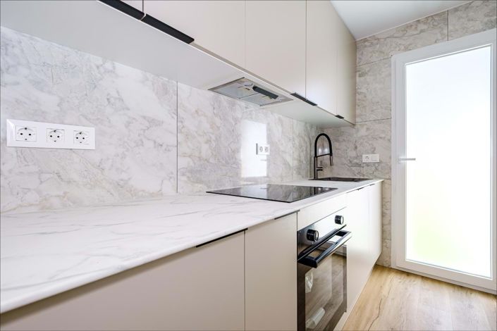 Image No.32-3 Bed Townhouse for sale