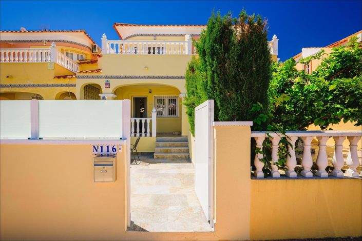Image No.5-3 Bed Townhouse for sale