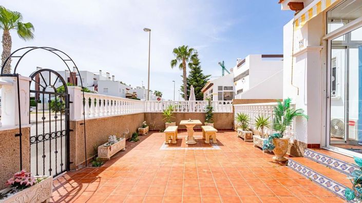 Image No.8-3 Bed Villa for sale