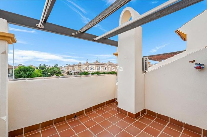 Image No.24-3 Bed Townhouse for sale