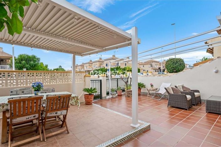 Image No.3-3 Bed Townhouse for sale