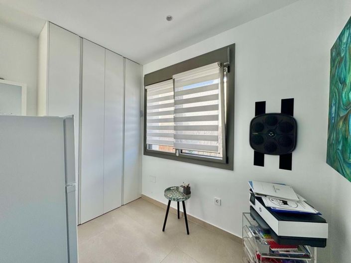 Image No.20-3 Bed Villa for sale