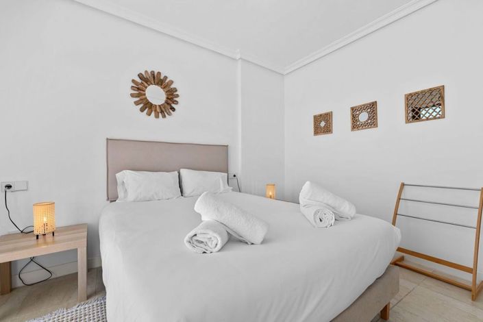 Image No.27-3 Bed Townhouse for sale