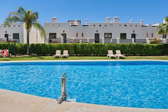 Image No.28-3 Bed Townhouse for sale