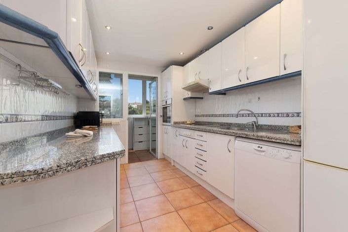 Image No.19-2 Bed Apartment for sale