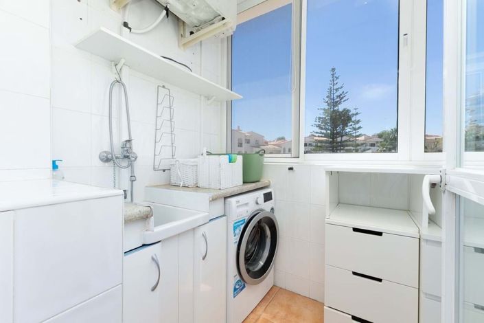 Image No.20-2 Bed Apartment for sale