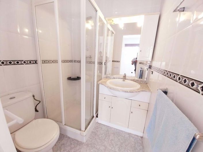 Image No.17-4 Bed Townhouse for sale