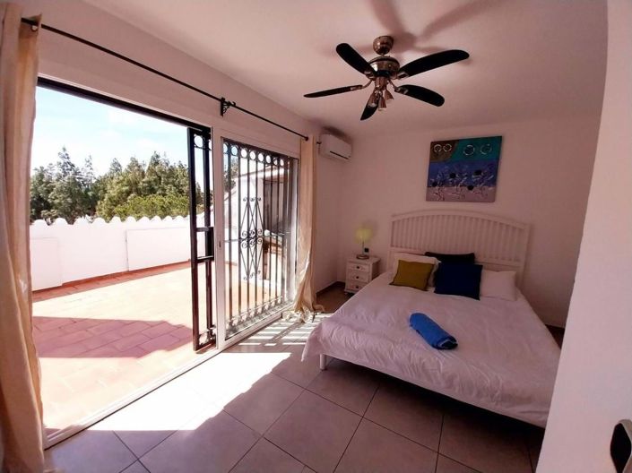 Image No.23-4 Bed Townhouse for sale