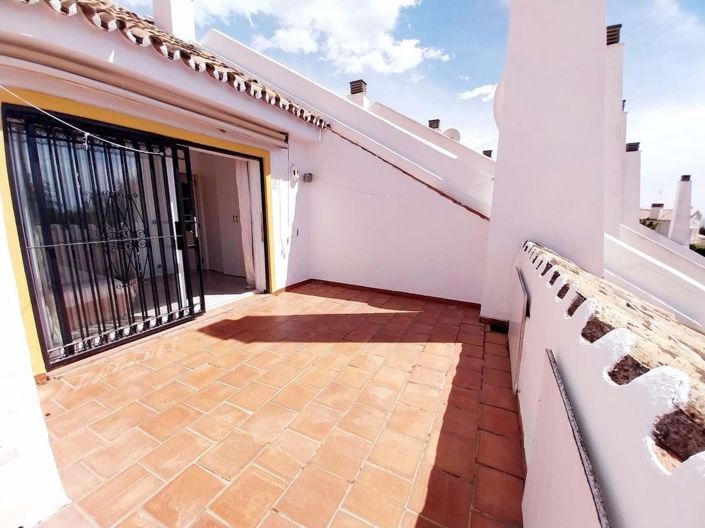 Image No.29-4 Bed Townhouse for sale