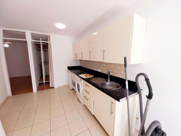 Image No.33-4 Bed Townhouse for sale