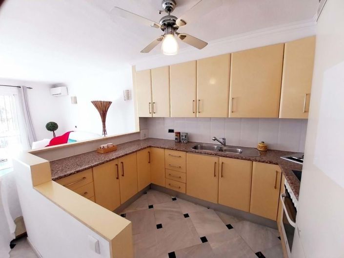 Image No.5-4 Bed Townhouse for sale