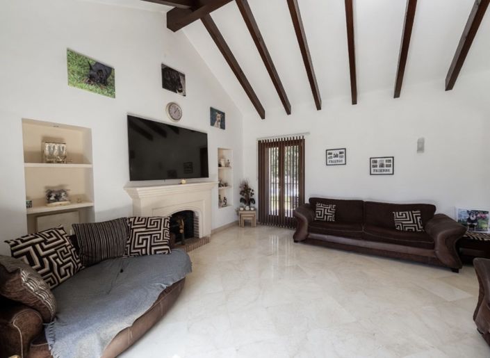 Image No.2-5 Bed Villa for sale