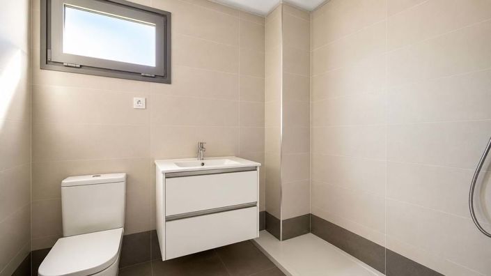 Image No.11-3 Bed Apartment for sale