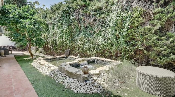 Image No.23-4 Bed Villa for sale