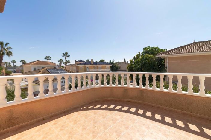 Image No.4-3 Bed Apartment for sale