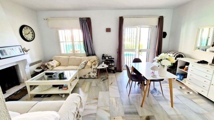 Image No.13-2 Bed Townhouse for sale
