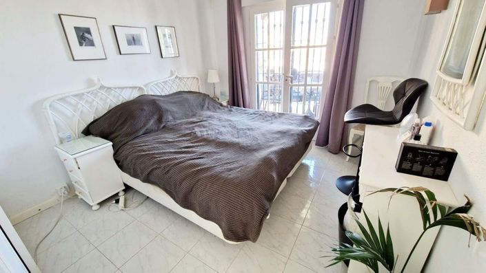 Image No.18-2 Bed Townhouse for sale