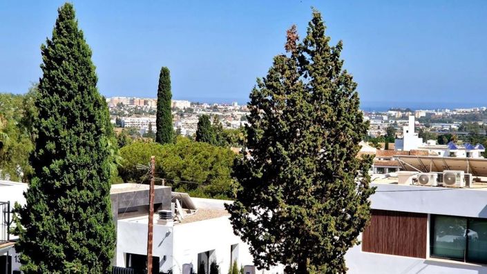 Image No.22-2 Bed Townhouse for sale