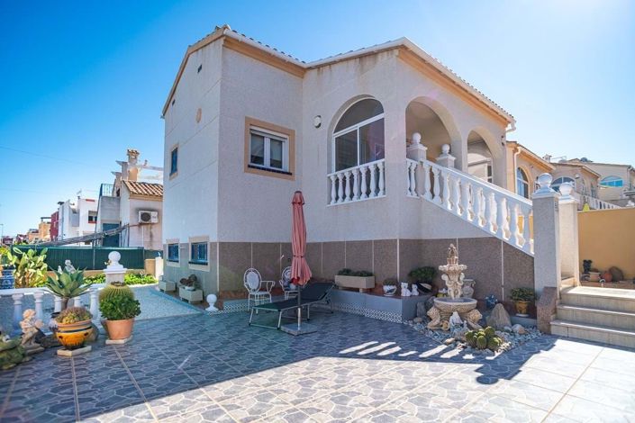 Image No.3-2 Bed Villa for sale