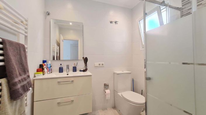 Image No.18-2 Bed Villa for sale