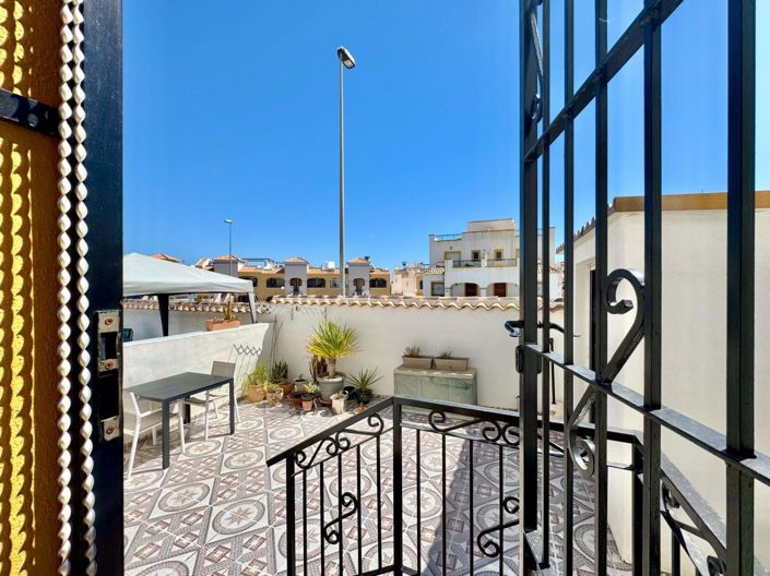 Image No.39-3 Bed Townhouse for sale