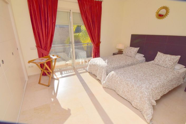 Image No.18-2 Bed Townhouse for sale