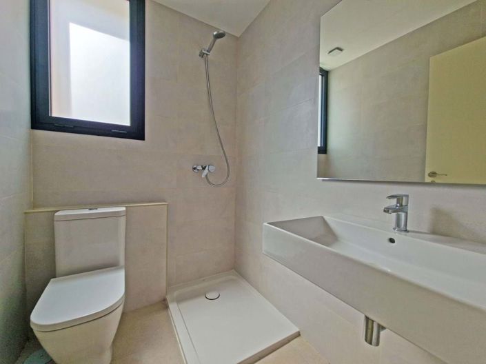 Image No.21-2 Bed Apartment for sale