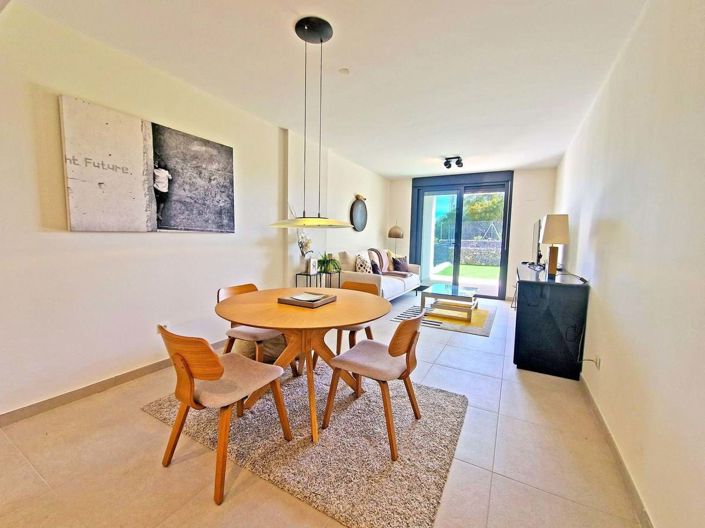 Image No.9-2 Bed Apartment for sale