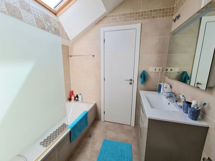 Image No.42-2 Bed Penthouse for sale