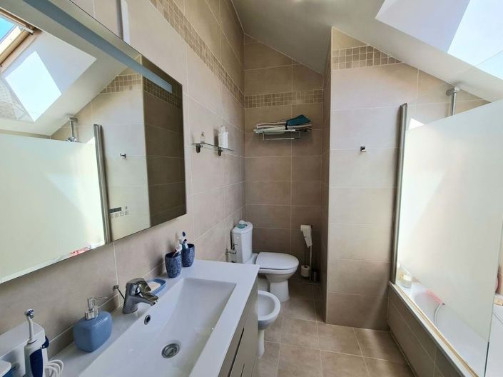 Image No.43-2 Bed Penthouse for sale