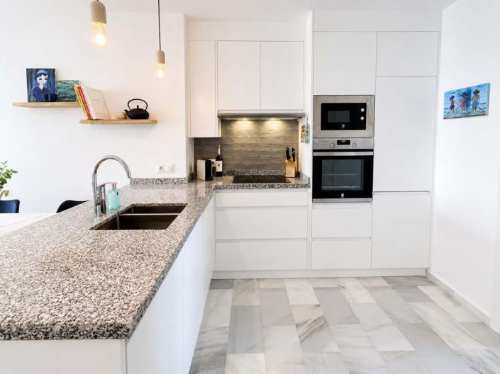 Image No.21-2 Bed Apartment for sale
