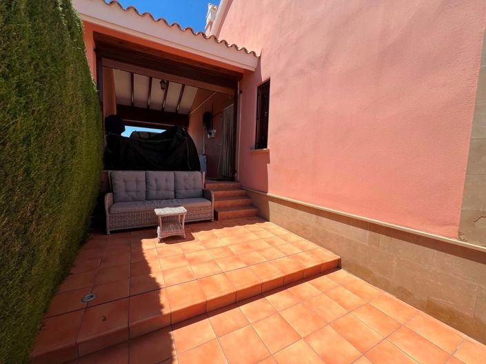 Image No.10-3 Bed Villa for sale