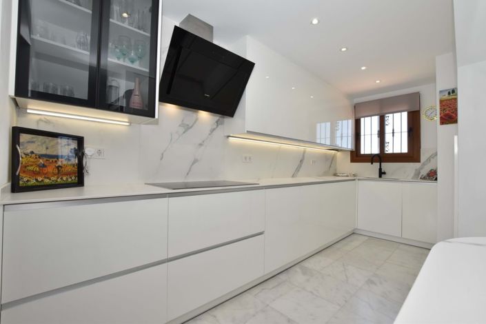 Image No.20-3 Bed Villa for sale