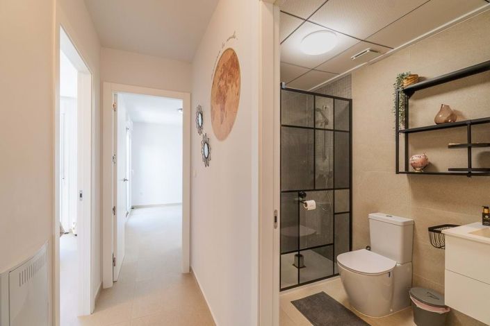Image No.30-3 Bed Townhouse for sale