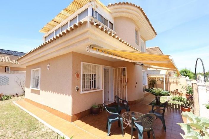 Image No.3-3 Bed Villa for sale