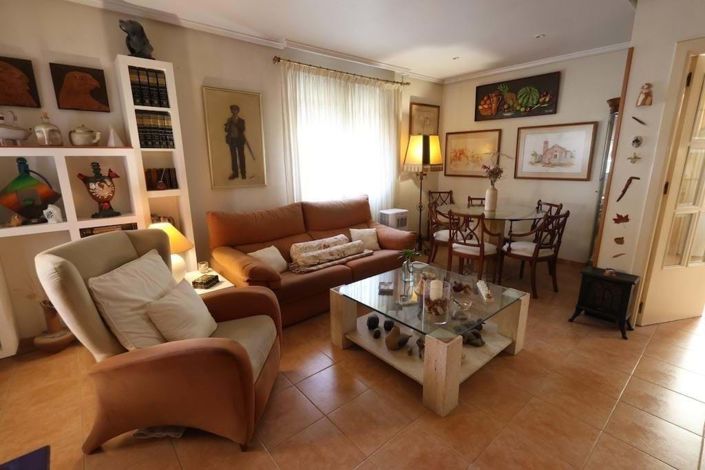 Image No.5-3 Bed Villa for sale