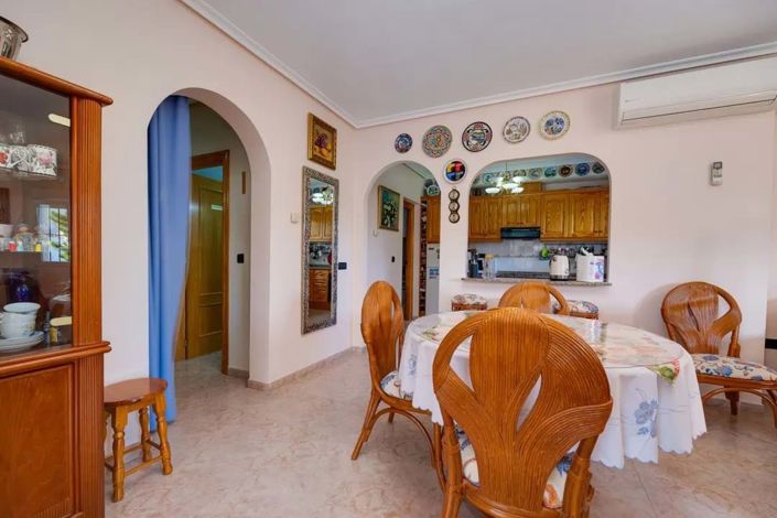 Image No.10-3 Bed Apartment for sale
