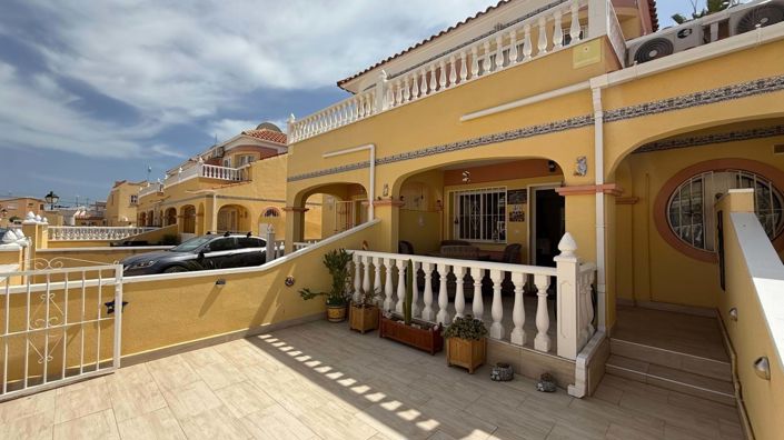 Image No.22-3 Bed Apartment for sale