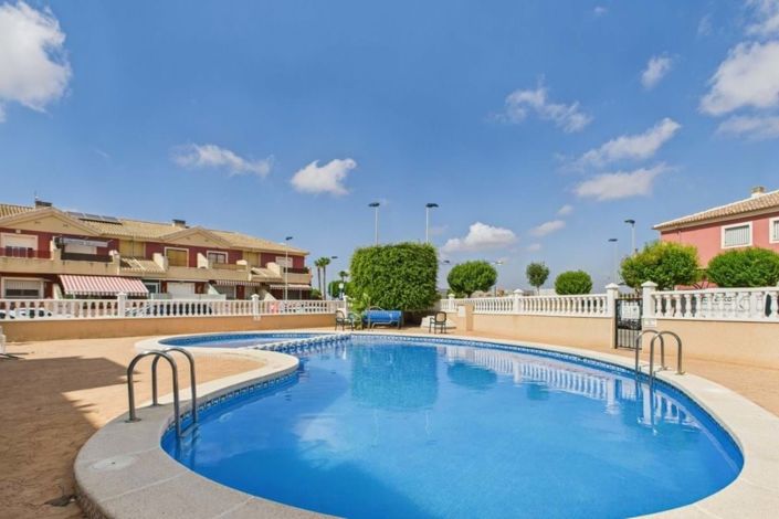 Image No.35-2 Bed Townhouse for sale