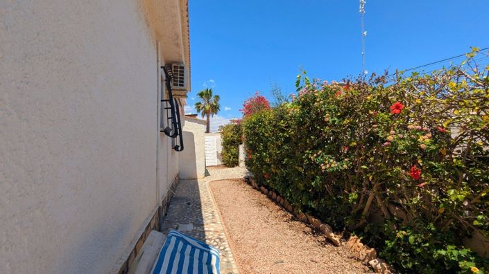 Image No.10-4 Bed Villa for sale