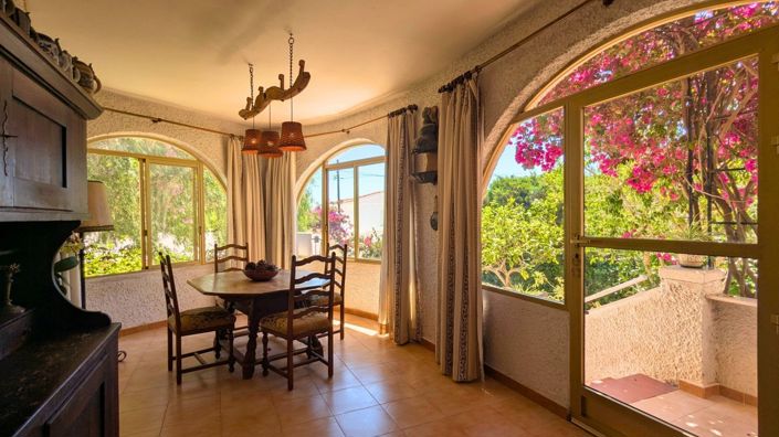Image No.19-4 Bed Villa for sale