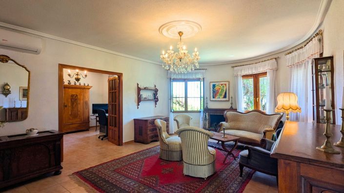 Image No.29-4 Bed Villa for sale